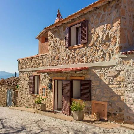 Apartamento Guest Host - La Dimora Degli Dei Piras